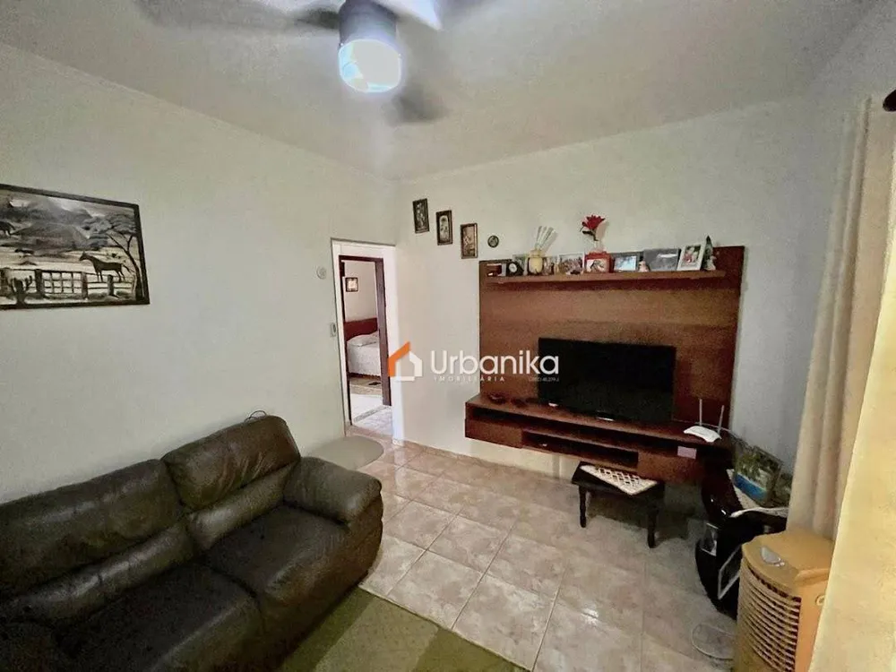 Chácara, 3 quartos, 1212 m² - Foto 7