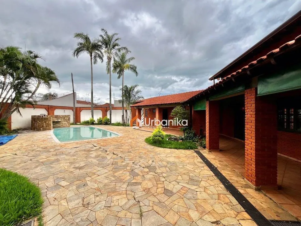 Sobrado, 3 quartos, 462 m² - Foto 2