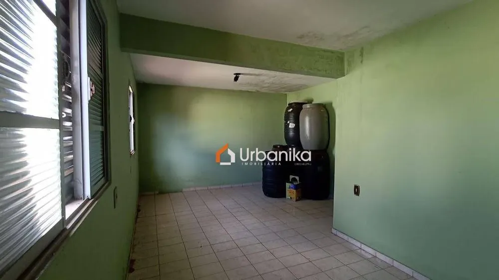Casa, 2 quartos, 233 m² - Foto 8