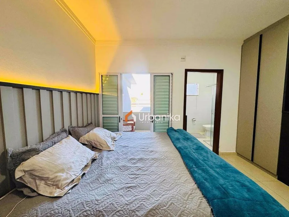 Casa, 3 quartos, 223 m² - Foto 4