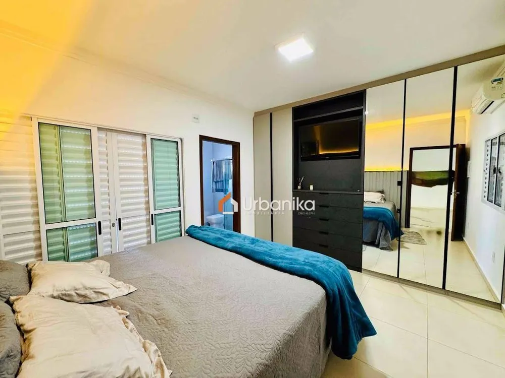 Casa, 3 quartos, 223 m² - Foto 8