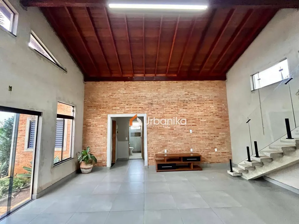 Chácara, 2 quartos, 1200 m² - Foto 2