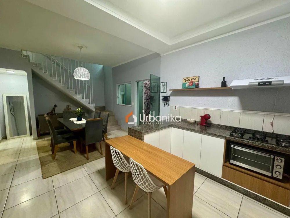 Casa, 3 quartos, 162 m² - Foto 7