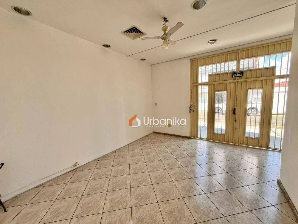 Prédio Inteiro, 247 m² - Foto 1