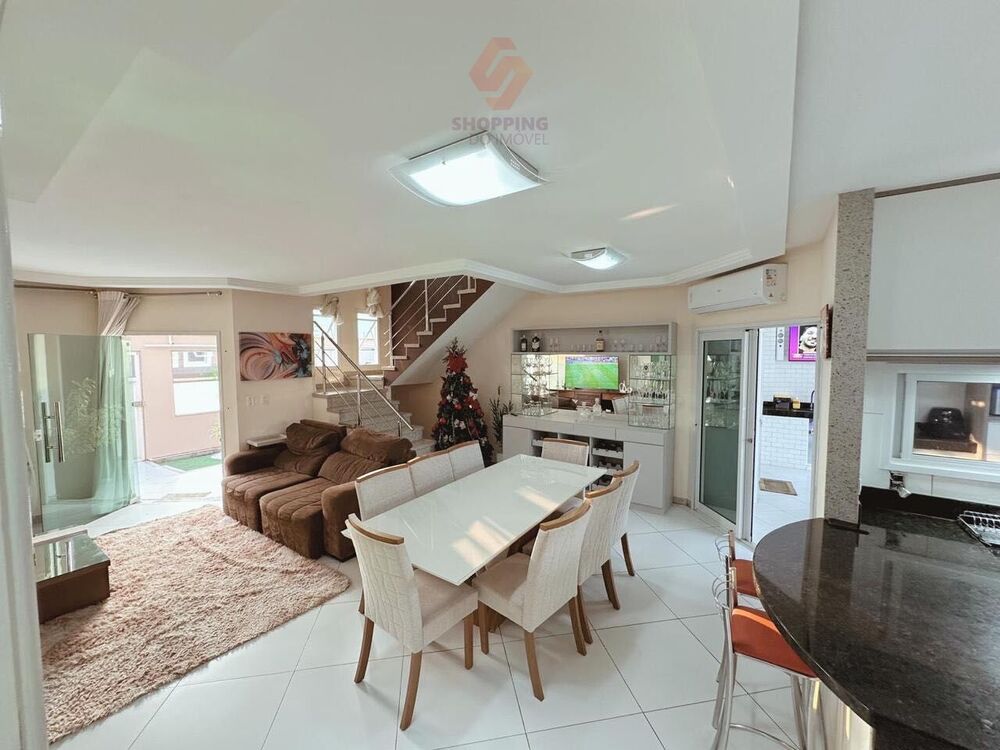 Casa à venda com 3 quartos, 300m² - Foto 6