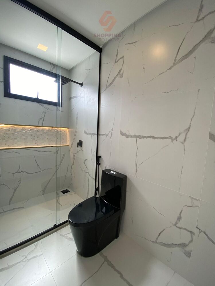 Casa à venda com 4 quartos, 377m² - Foto 3