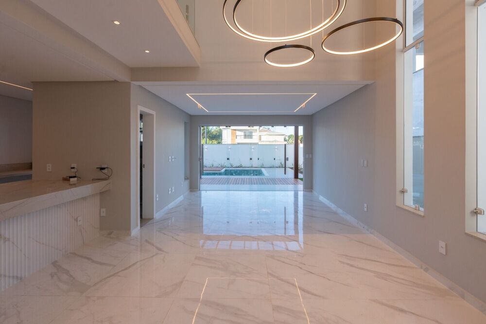 Casa à venda com 3 quartos, 285m² - Foto 8