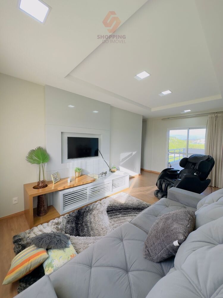 Casa à venda com 3 quartos, 400m² - Foto 4