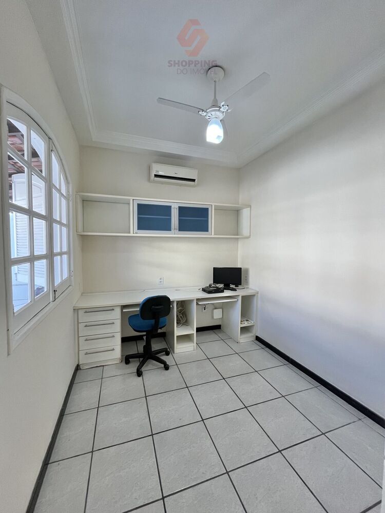 Casa à venda com 3 quartos, 169m² - Foto 7
