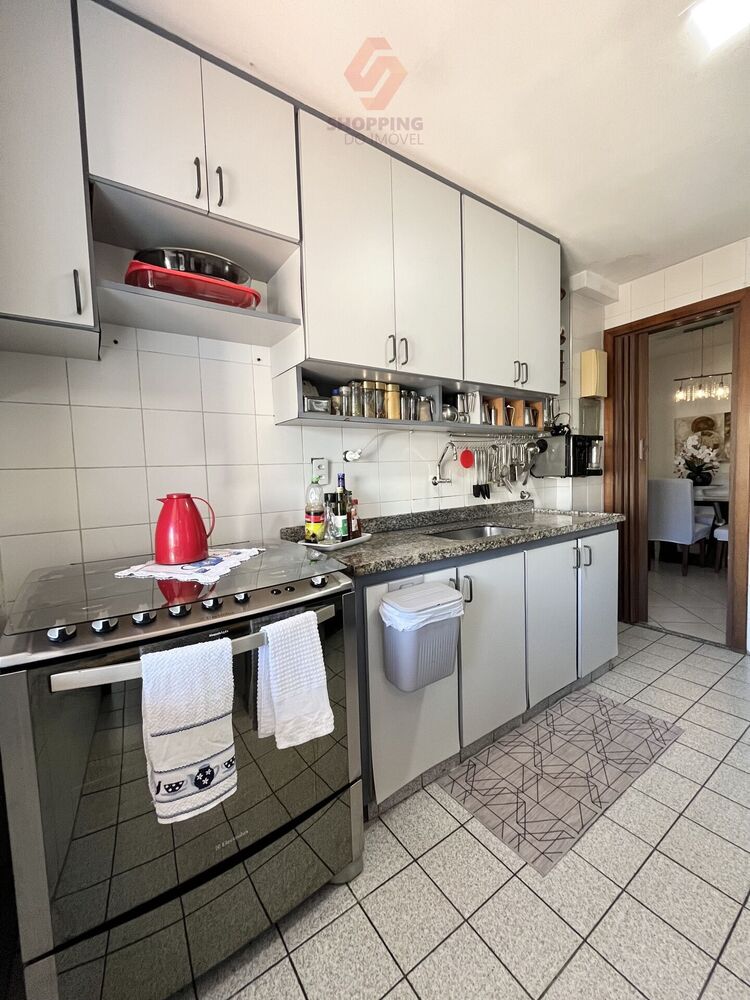 Apartamento à venda com 3 quartos, 124m² - Foto 1