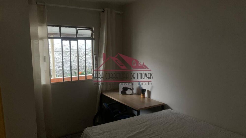 Casa à venda com 3 quartos, 605m² - Foto 2
