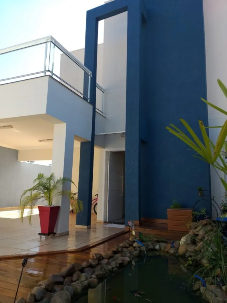 Casa, 3 quartos, 290 m² - Foto 1