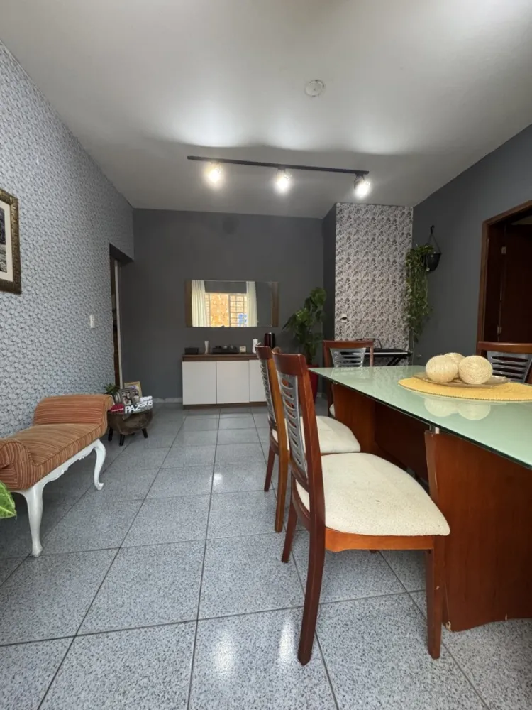 Casa, 5 quartos, 330 m² - Foto 2