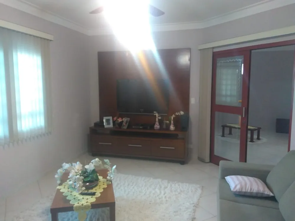 Casa, 3 quartos, 220 m² - Foto 5