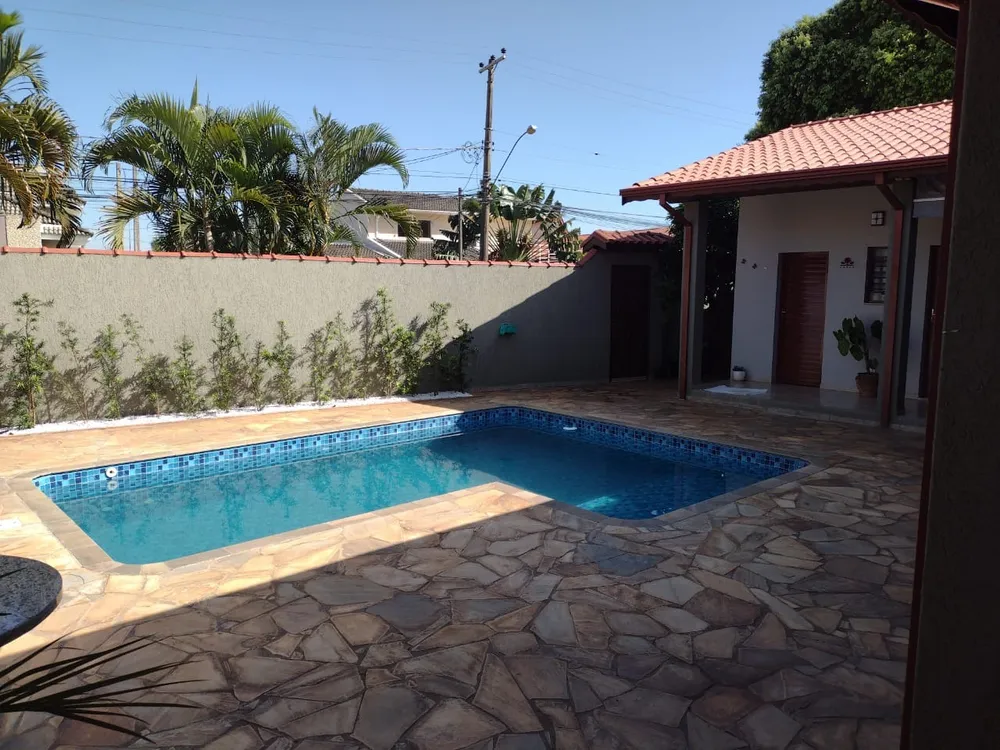 Casa, 3 quartos, 220 m² - Foto 3