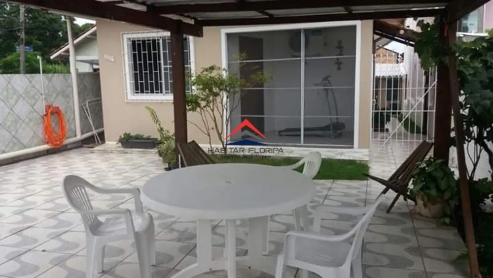 Casa, 3 quartos, 142 m² - Foto 1