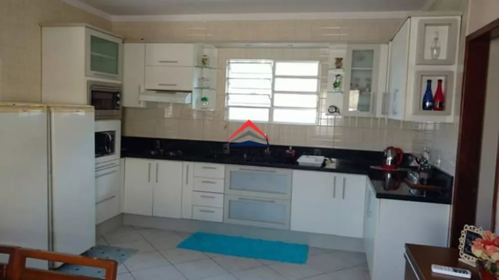 Casa, 3 quartos, 142 m² - Foto 2