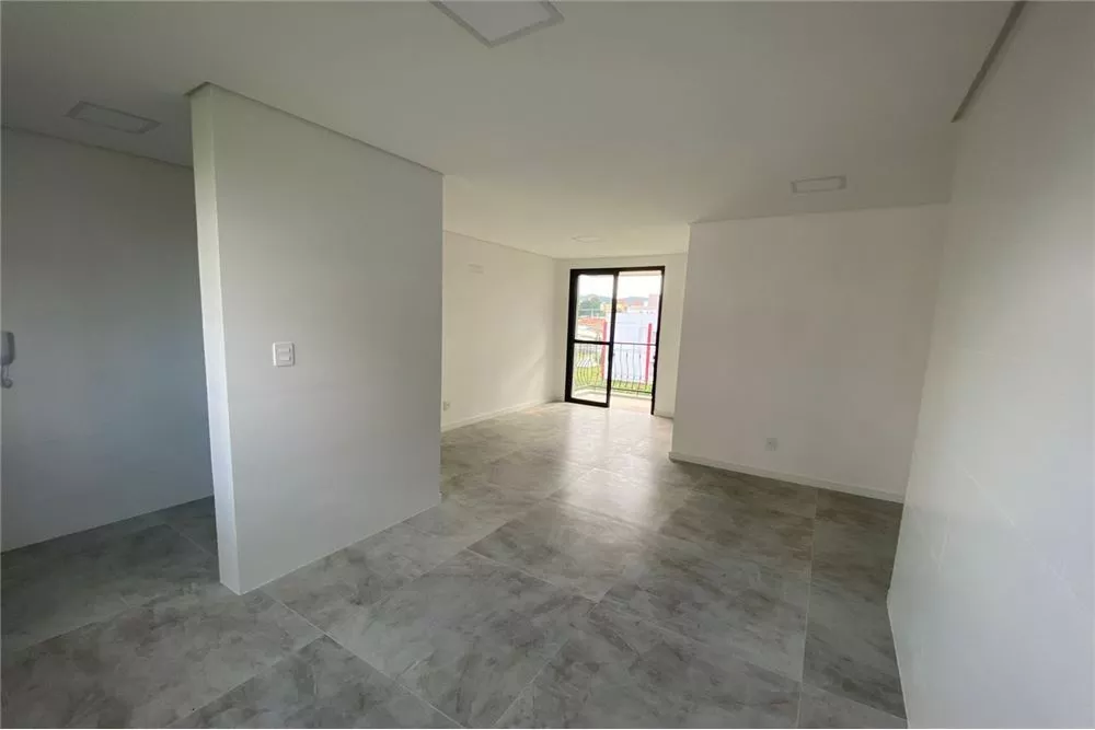 Apartamento à venda com 2 quartos, 61m² - Foto 2