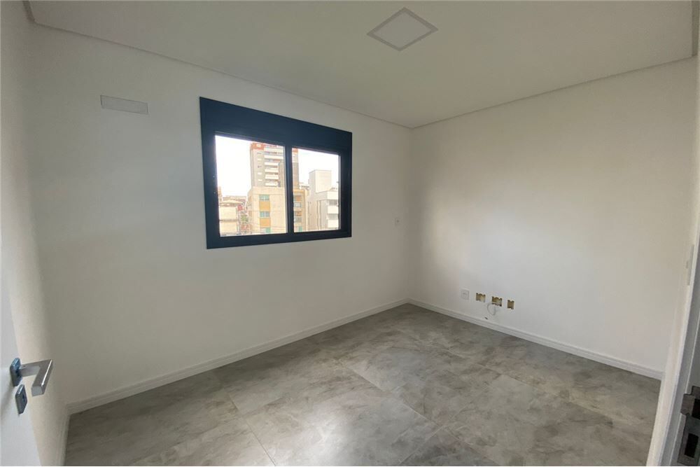 Apartamento à venda com 2 quartos, 61m² - Foto 5