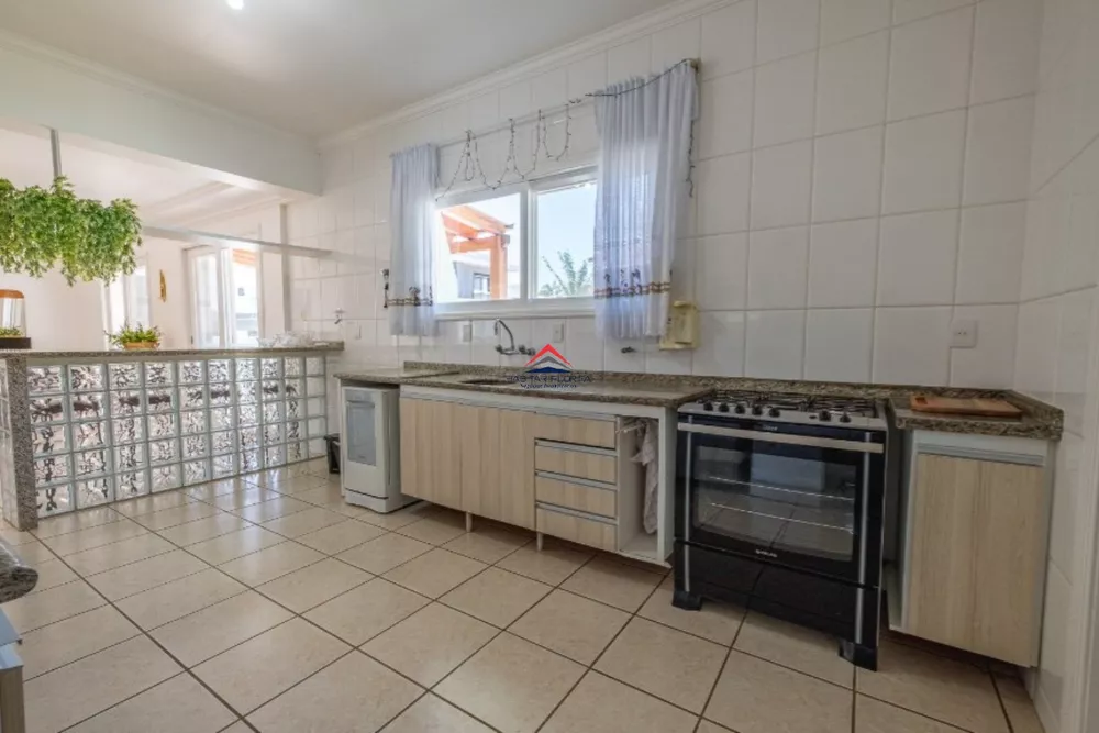 Casa, 5 quartos, 304 m² - Foto 2
