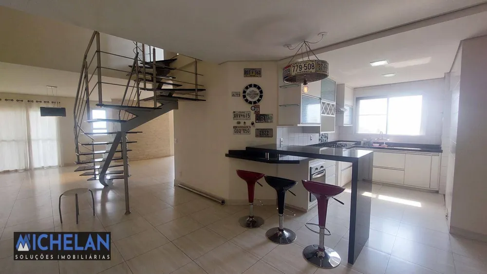 Apartamento, 3 quartos, 275 m² - Foto 1