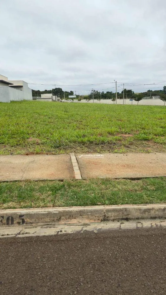 Loteamento e Condomínio, 300 m² - Foto 1