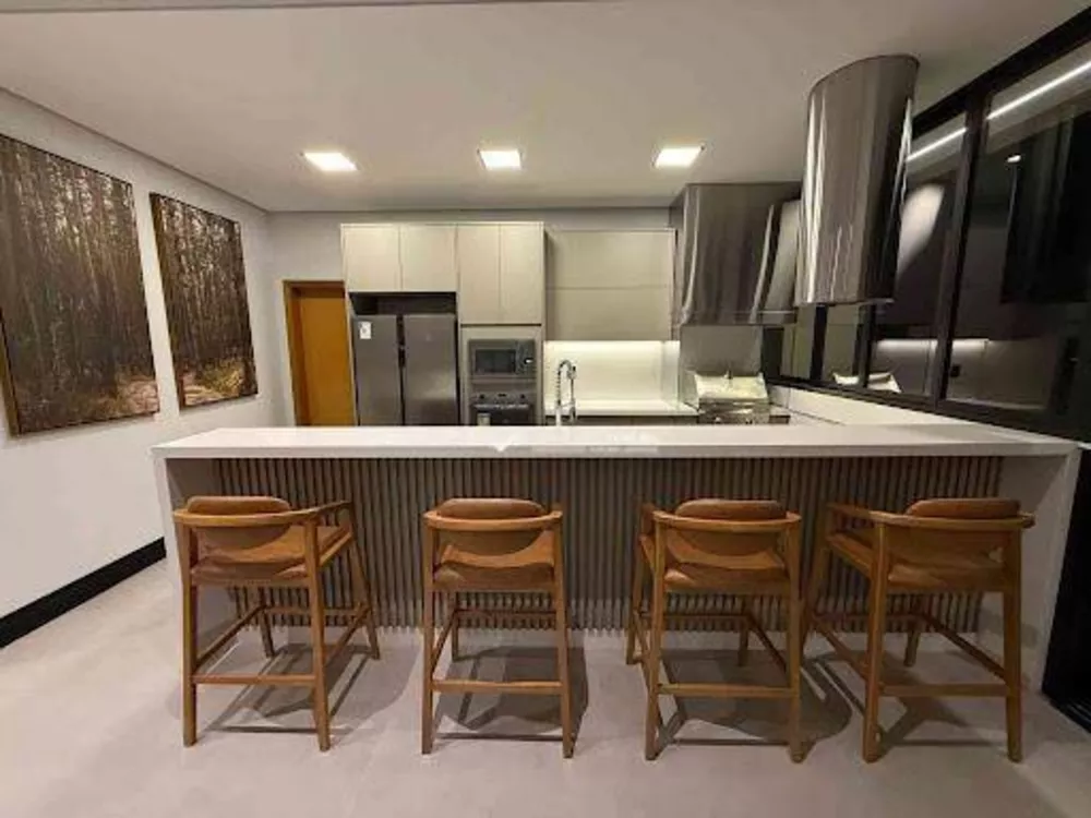 Casa, 3 quartos, 259 m² - Foto 3