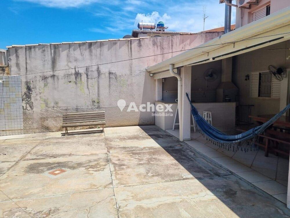 Casa, 3 quartos, 202 m² - Foto 2