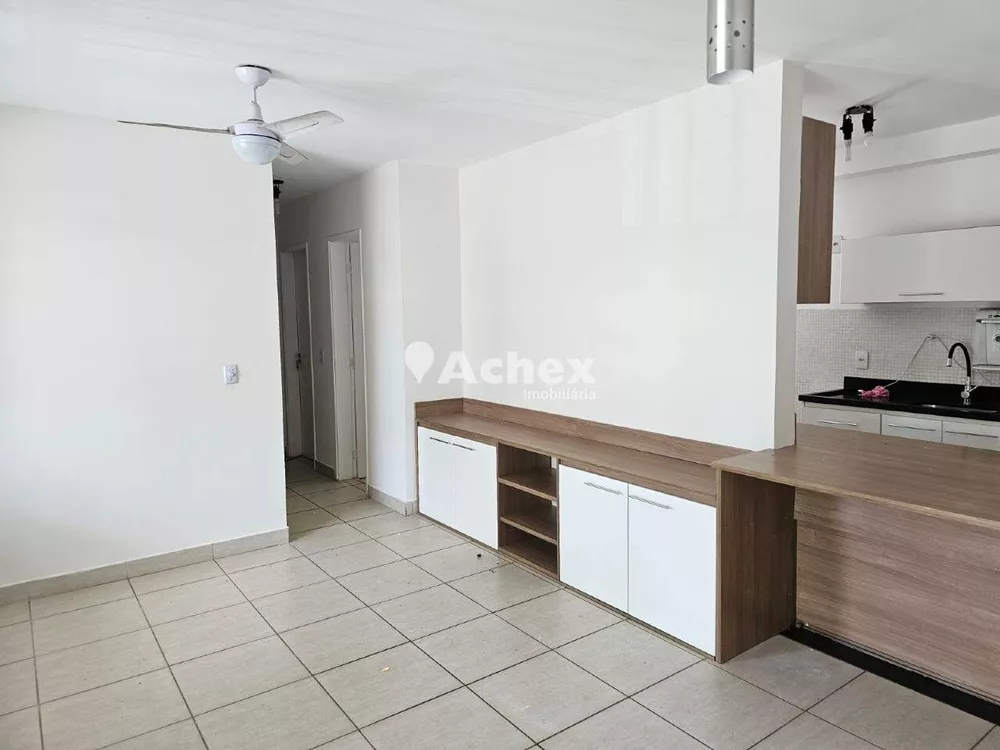 Apartamento para alugar com 3 quartos, 82m² - Foto 2