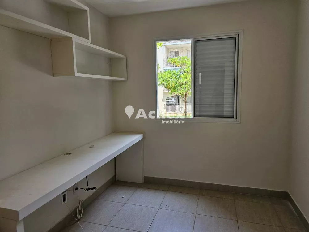 Apartamento para alugar com 3 quartos, 82m² - Foto 7