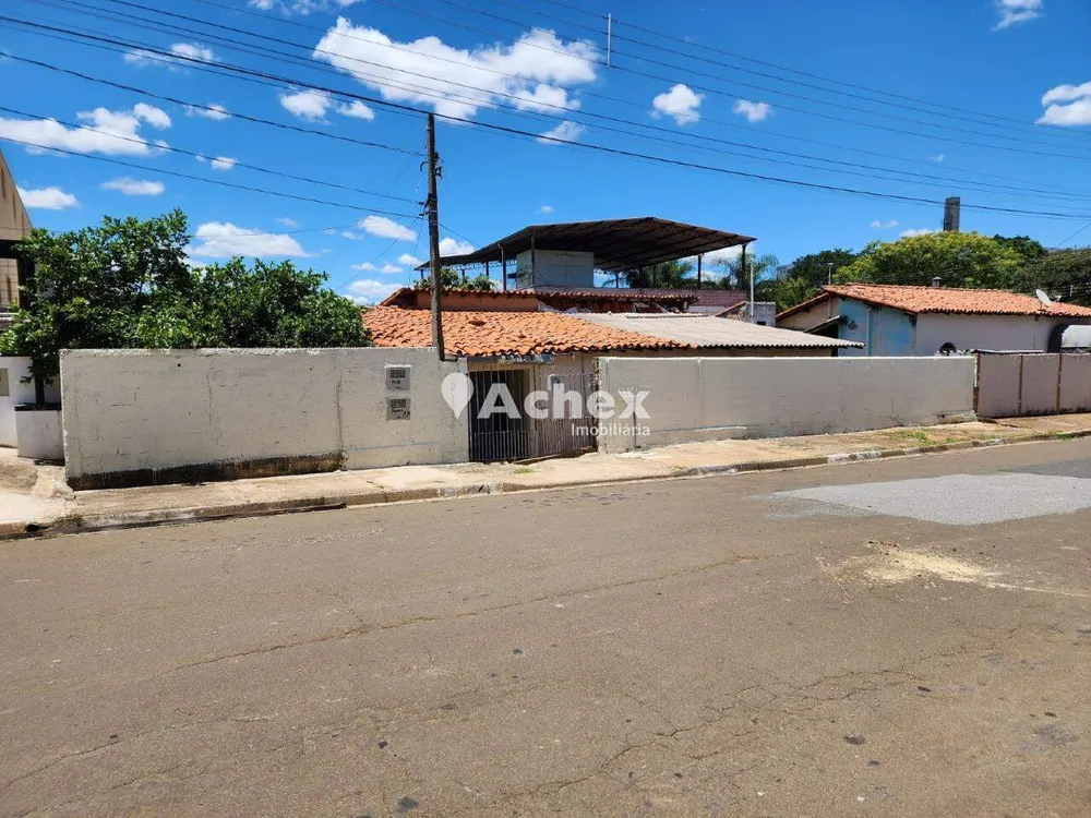 Casa, 1 quarto, 1030 m² - Foto 12