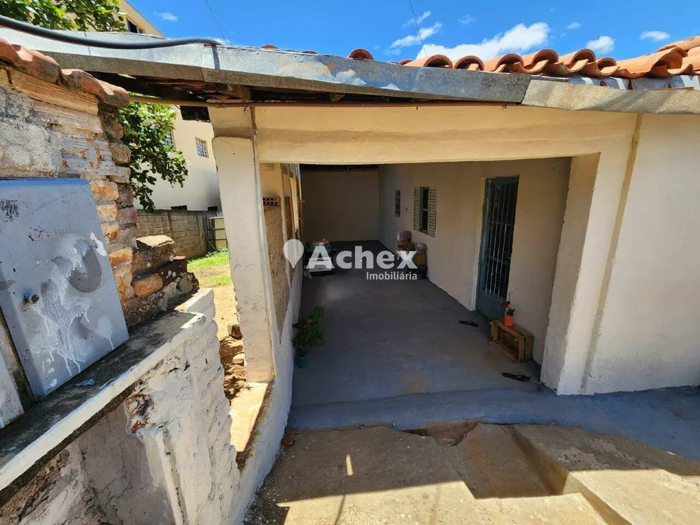 Casa, 1 quarto, 1030 m² - Foto 3