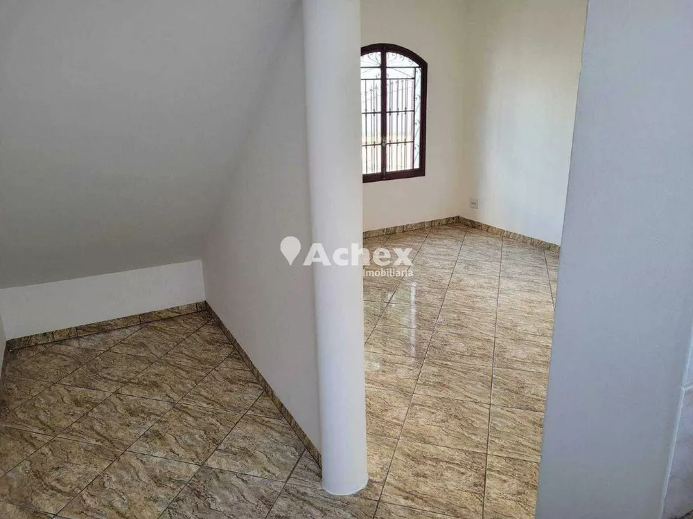 Casa, 4 quartos, 230 m² - Foto 1