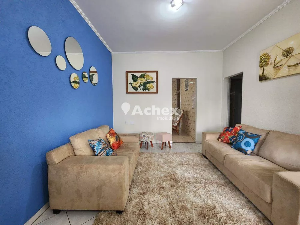 Casa à venda com 4 quartos, 125m² - Foto 1