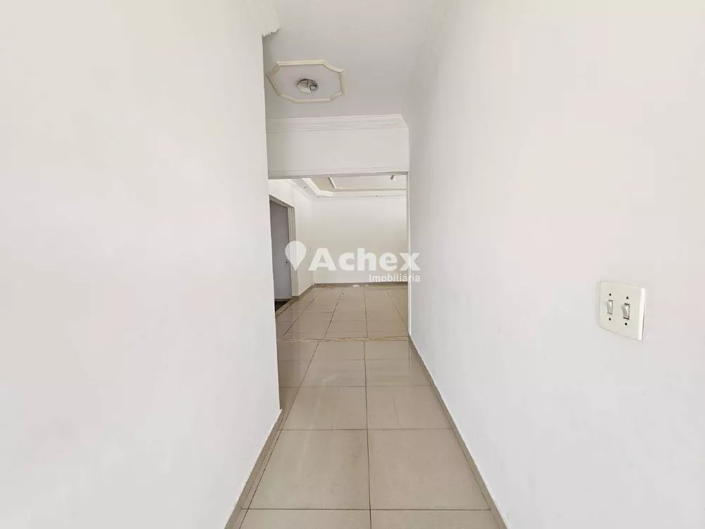 Casa para alugar com 4 quartos, 250m² - Foto 4