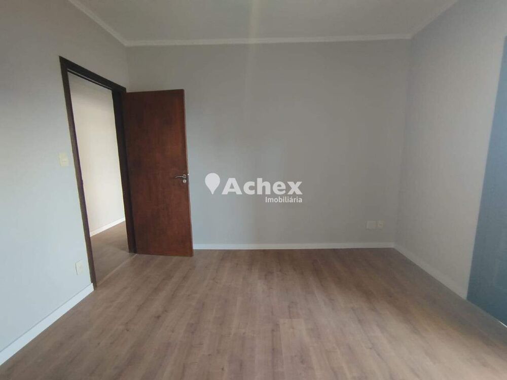 Casa, 3 quartos, 281 m² - Foto 1