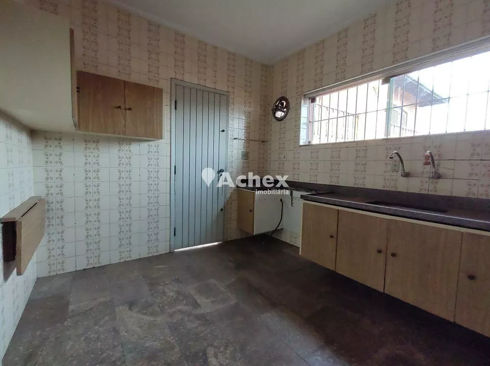 Casa, 4 quartos, 210 m² - Foto 3