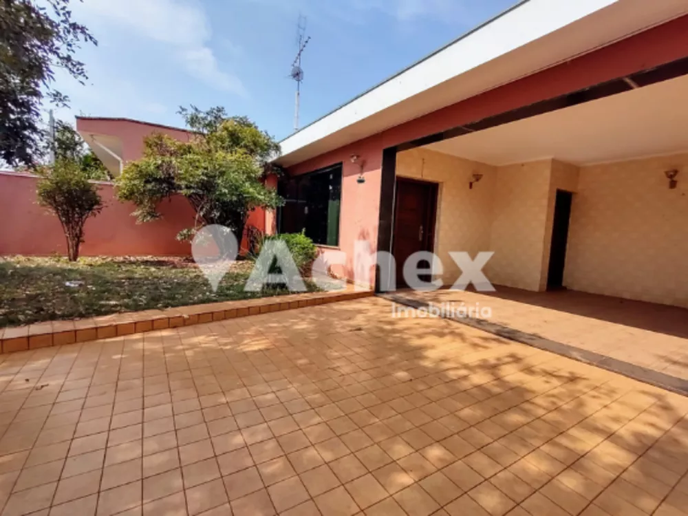 Casa, 4 quartos, 210 m² - Foto 1