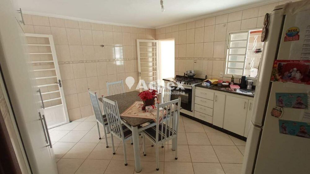 Casa, 3 quartos, 160 m² - Foto 13