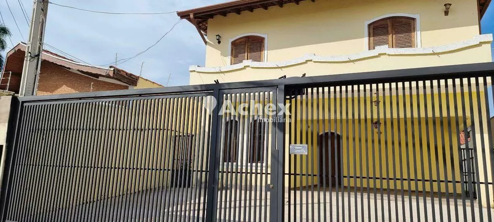 Casa, 3 quartos, 220 m² - Foto 1