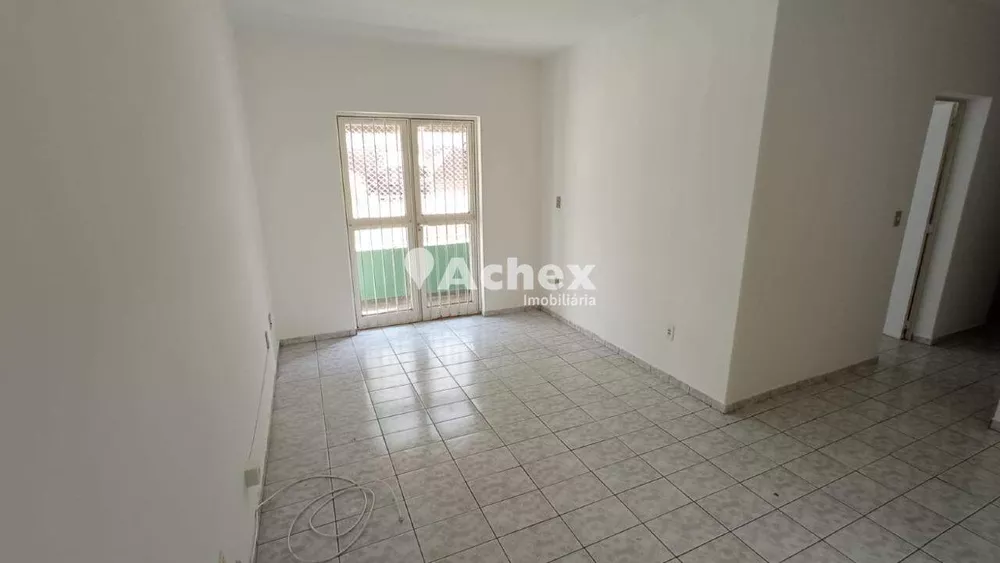 Apartamento à venda com 3 quartos, 73m² - Foto 2