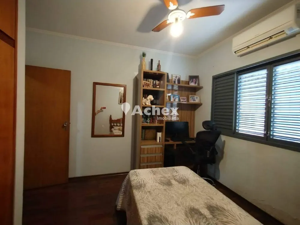 Casa, 3 quartos, 222 m² - Foto 14