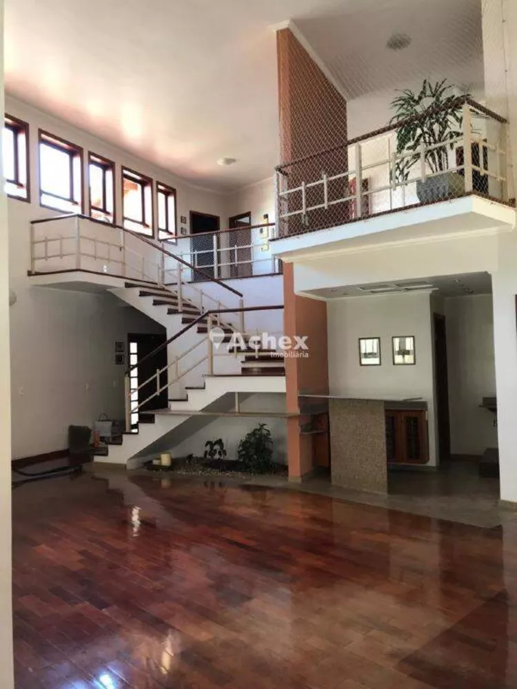 Casa à venda com 5 quartos, 450m² - Foto 3