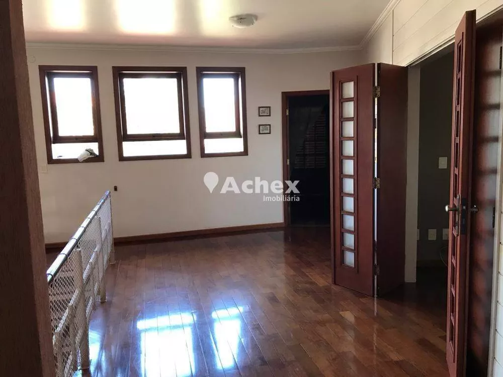 Casa à venda com 5 quartos, 450m² - Foto 4