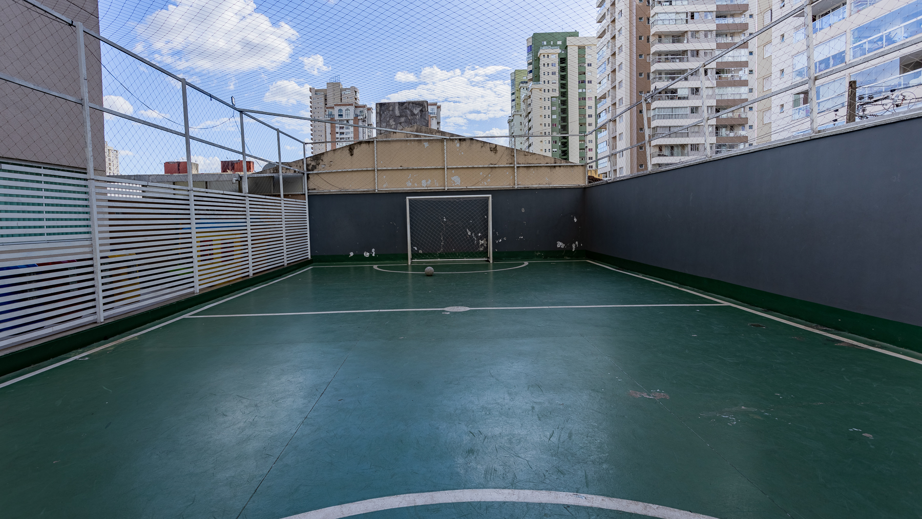 Apartamento à venda com 3 quartos, 140m² - Foto 4