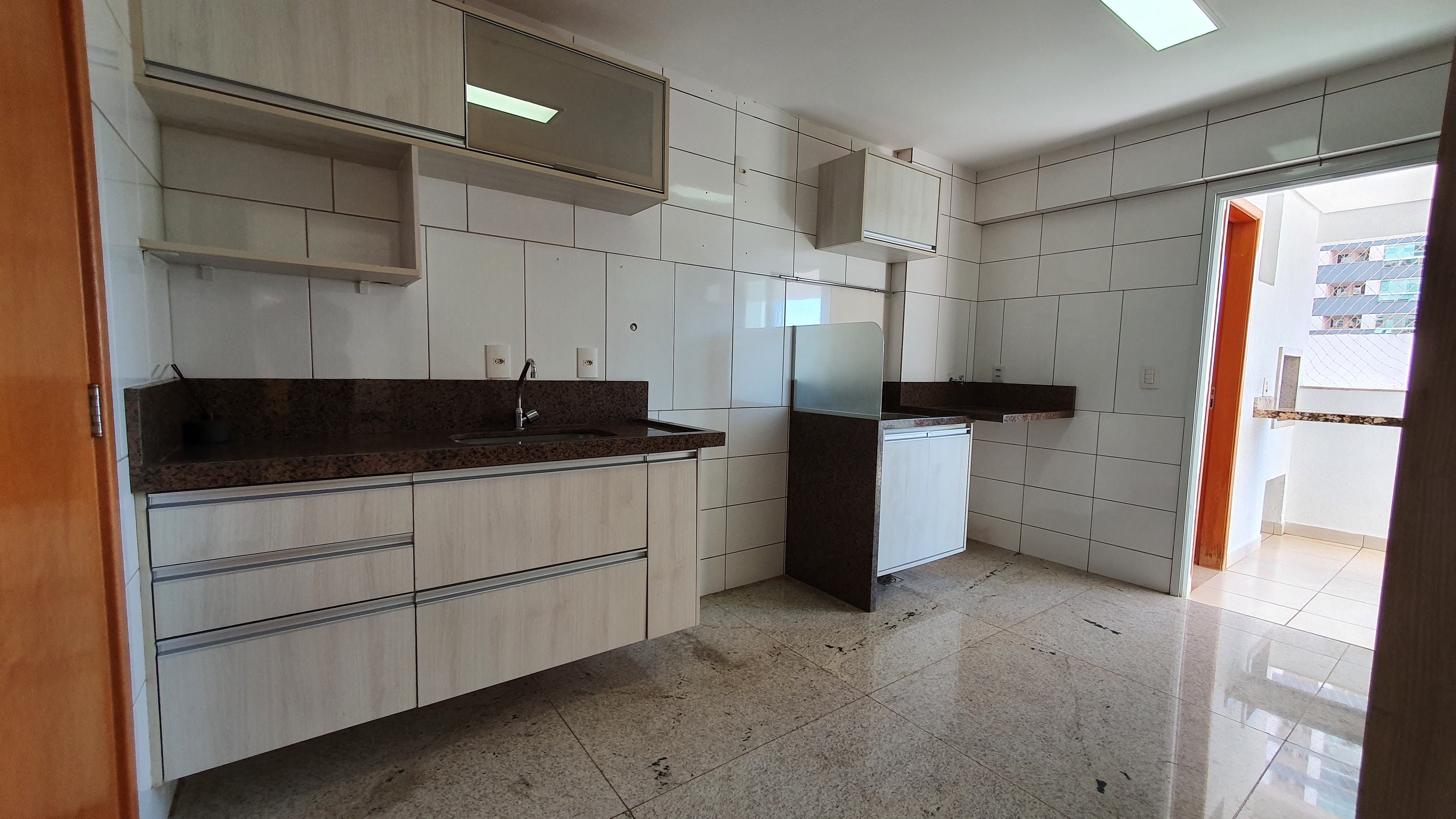 Apartamento à venda com 3 quartos, 103m² - Foto 5