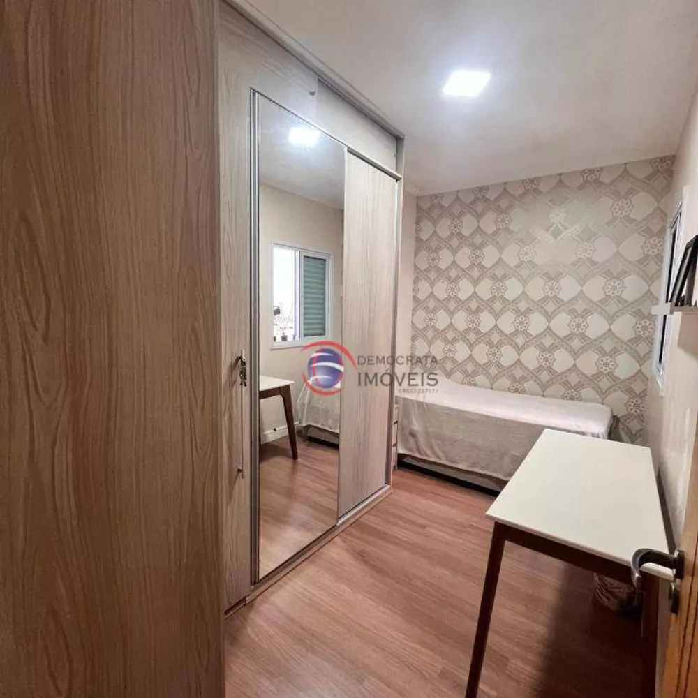 Apartamento à venda com 3 quartos, 74m² - Foto 2