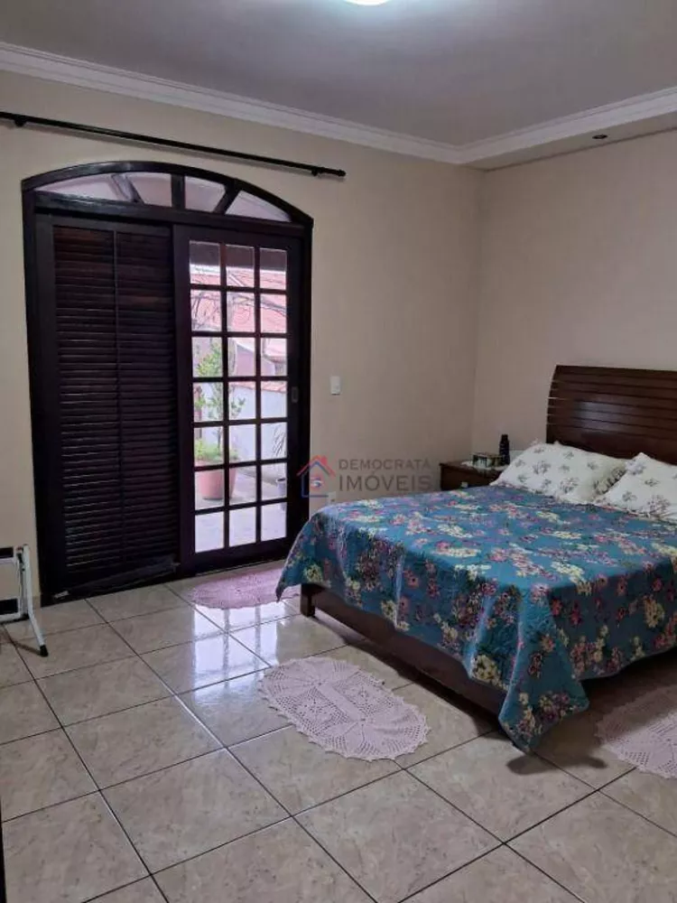 Sobrado à venda com 3 quartos, 193m² - Foto 8