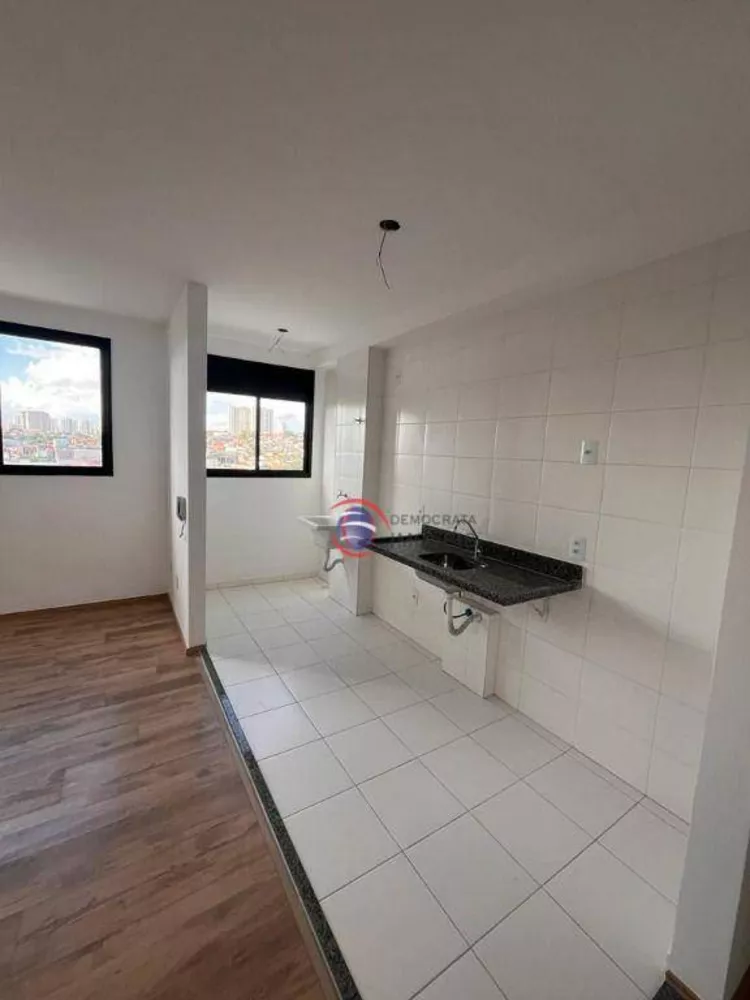 Apartamento à venda com 2 quartos, 43m² - Foto 1