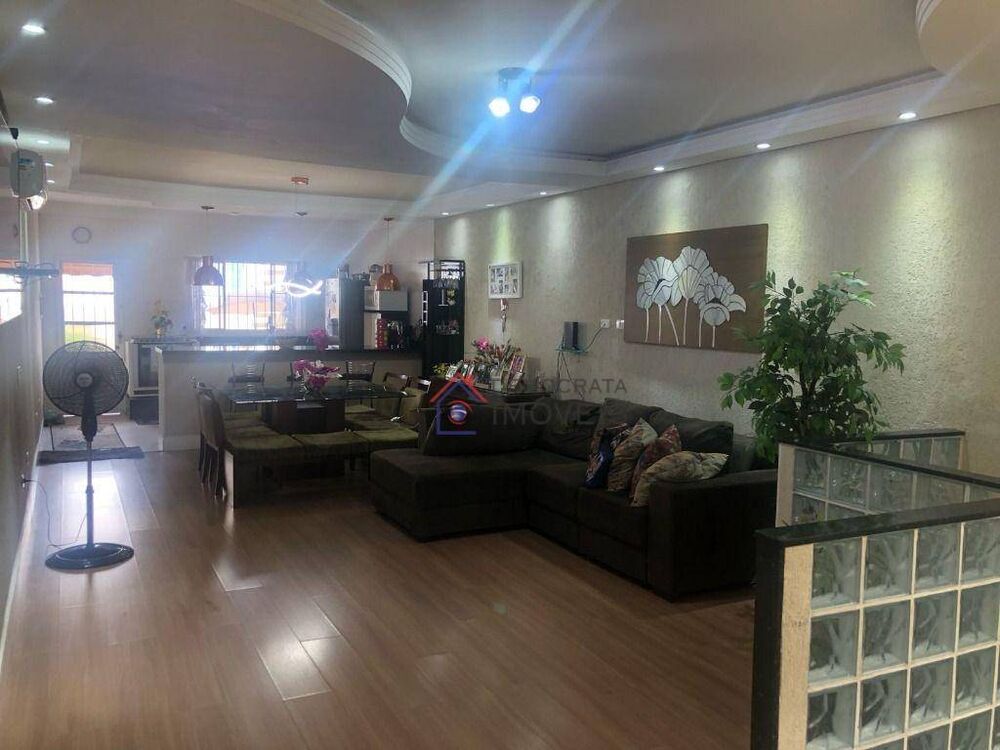 Sobrado, 3 quartos, 340 m² - Foto 2